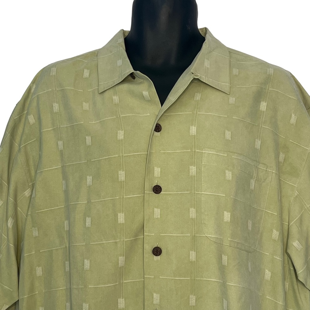 100% Silk Tommy Bahama Hawaiian Shirt Lime Green Size Large